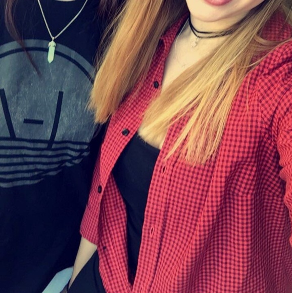 Red button down - Picture 5 of 5